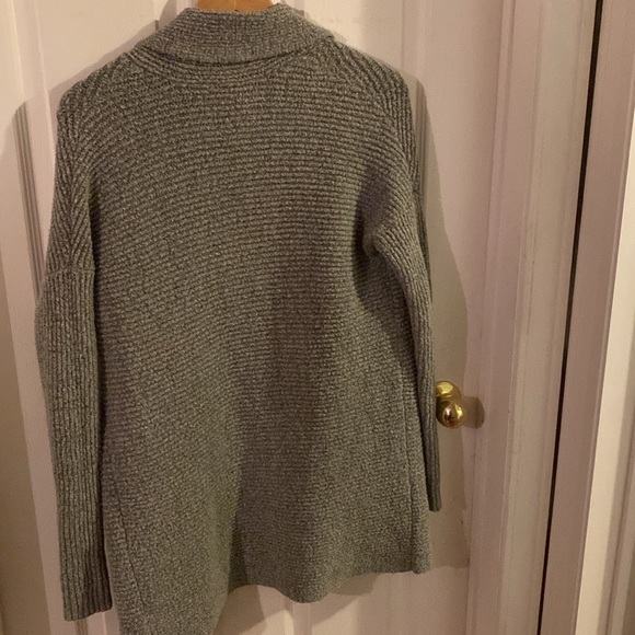 American Eagle Long Line Cardigan (XS) - Picture 4 of 4